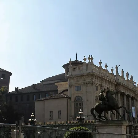 House Lingotto Appartement *