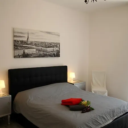 House Lingotto Apartment *